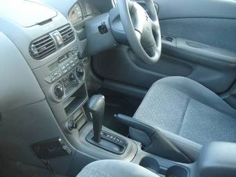 2004 Nissan Sunny Photos
