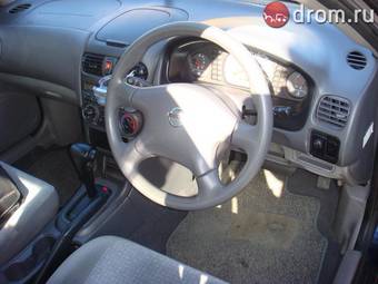 2004 Nissan Sunny Pictures