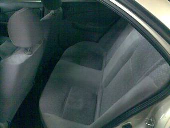 2004 Nissan Sunny Pictures