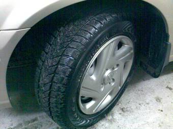 2004 Nissan Sunny Photos