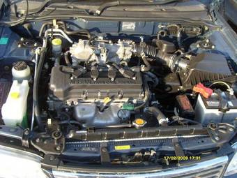 2004 Nissan Sunny Pictures