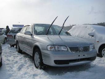 2004 Nissan Sunny Photos