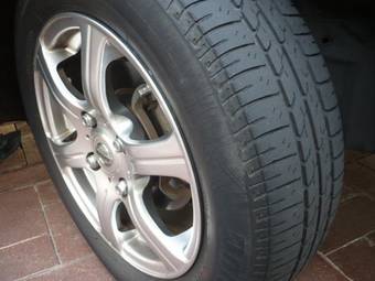 2004 Nissan Sunny Photos