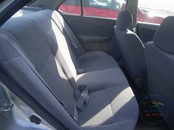 2004 Nissan Sunny Images