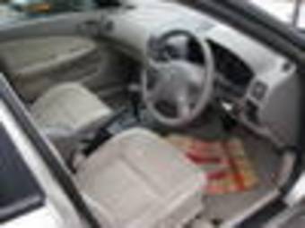 2004 Nissan Sunny Images