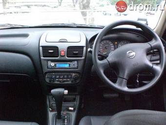 2004 Nissan Sunny Photos