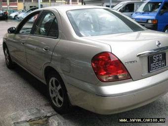 2004 Nissan Sunny Pictures