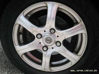 2004 Nissan Sunny Photos