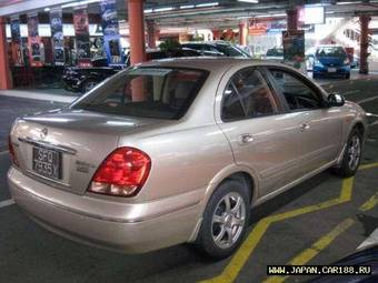 2004 Nissan Sunny Images