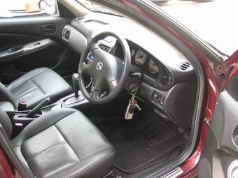 2004 Nissan Sunny Images