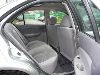 2004 Nissan Sunny Images