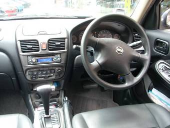 2004 Nissan Sunny Photos