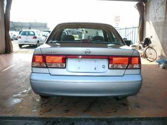 2004 Nissan Sunny Images