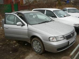 2004 Nissan Sunny Photos