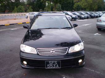 2004 Nissan Sunny Photos