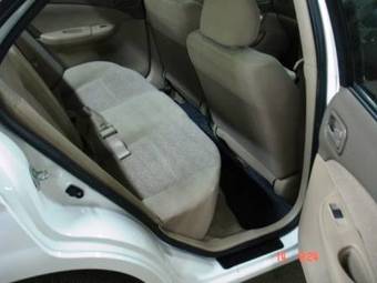 2004 Nissan Sunny Photos