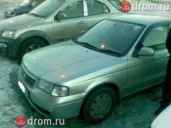 2004 Nissan Sunny Photos