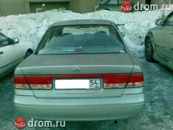 2004 Nissan Sunny Images