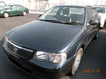 2004 Nissan Sunny Pics