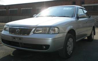 2004 Nissan Sunny Photos