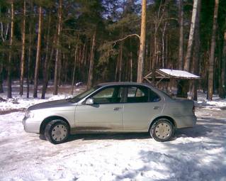 2004 Nissan Sunny Photos