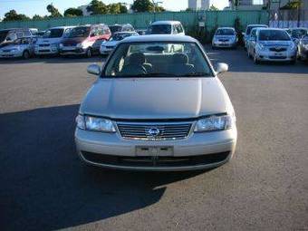 2004 Nissan Sunny Images