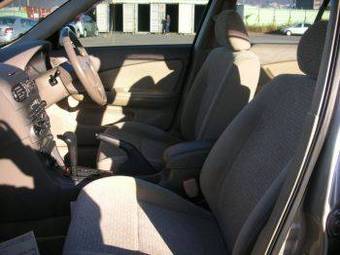 2004 Nissan Sunny Pictures