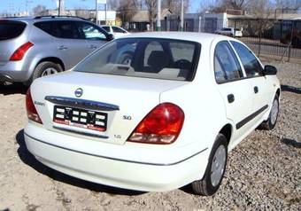 2004 Nissan Sunny Photos