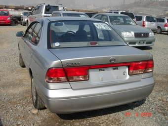 2004 Nissan Sunny Photos