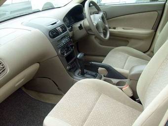 2004 Nissan Sunny Photos