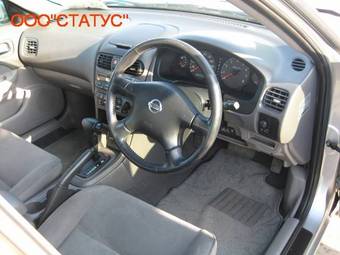 2004 Nissan Sunny Pictures