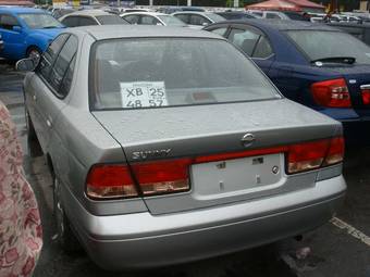 2004 Nissan Sunny Photos