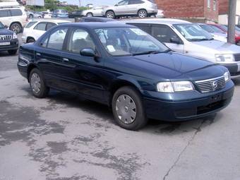 2004 Nissan Sunny Photos