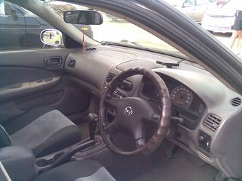 2004 Nissan Sunny Photos