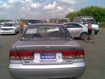 2004 Nissan Sunny Pictures