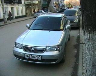 2004 Nissan Sunny Photos
