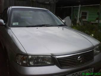 2004 Nissan Sunny Photos