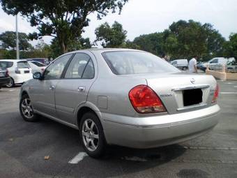 2004 Nissan Sunny Pictures