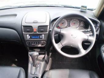 2004 Nissan Sunny Pictures