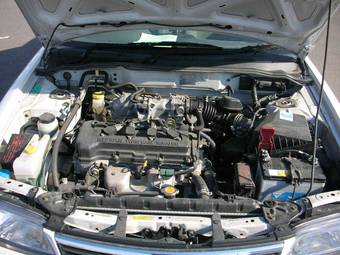 2004 Nissan Sunny Photos