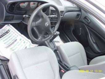 2005 Nissan Sunny Photos