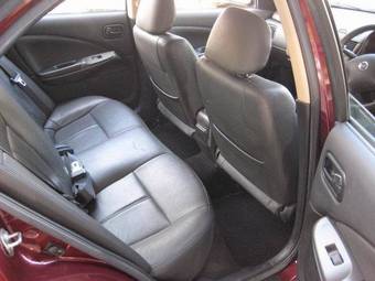 2005 Nissan Sunny Pictures