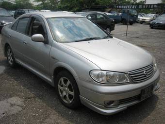 2005 Nissan Sunny Photos