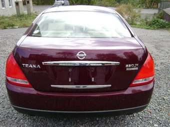 Nissan Teana