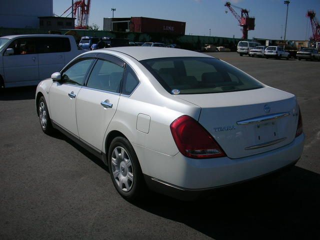 2003 Nissan Teana