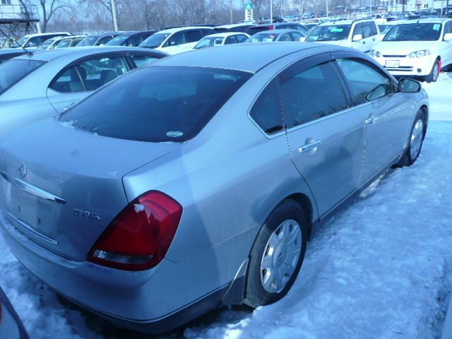 2003 Nissan Teana