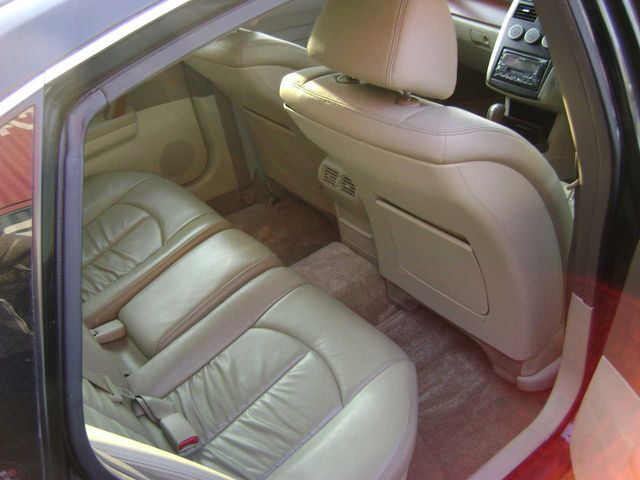 2003 Nissan Teana