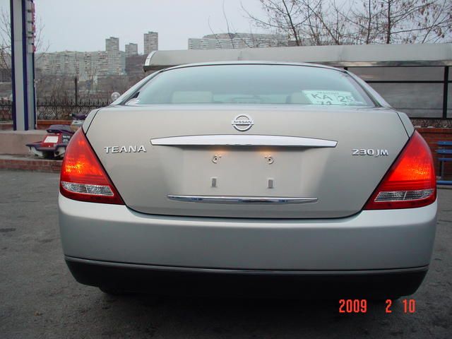 2003 Nissan Teana