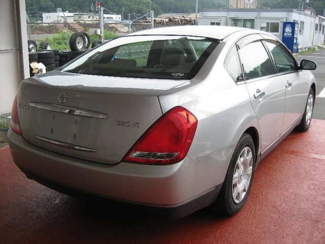 2003 Nissan Teana