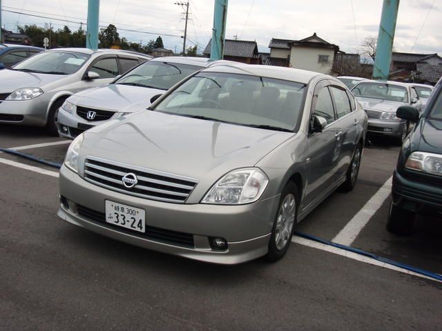 2003 Nissan Teana
